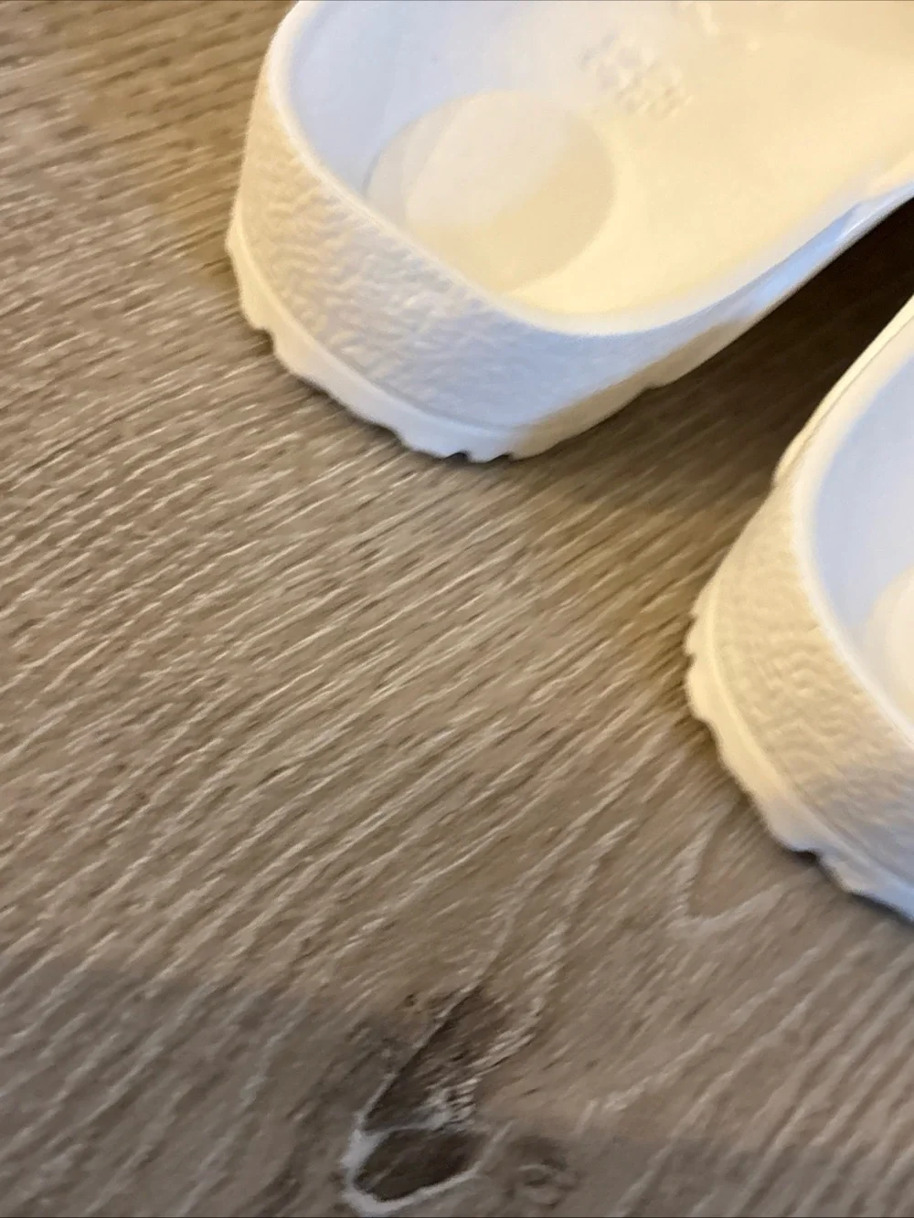 EUC Birkenstock Kids Arizona EVA Sandals White Slip-On Size 33 EU 2 US